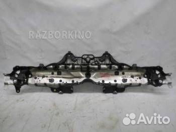 Кронштейн радиатора Порше