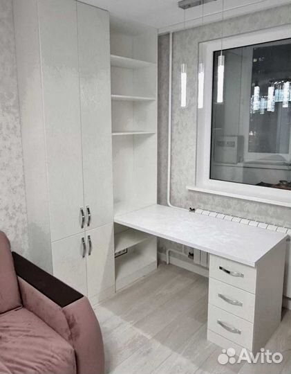 Рабочая зона у окна