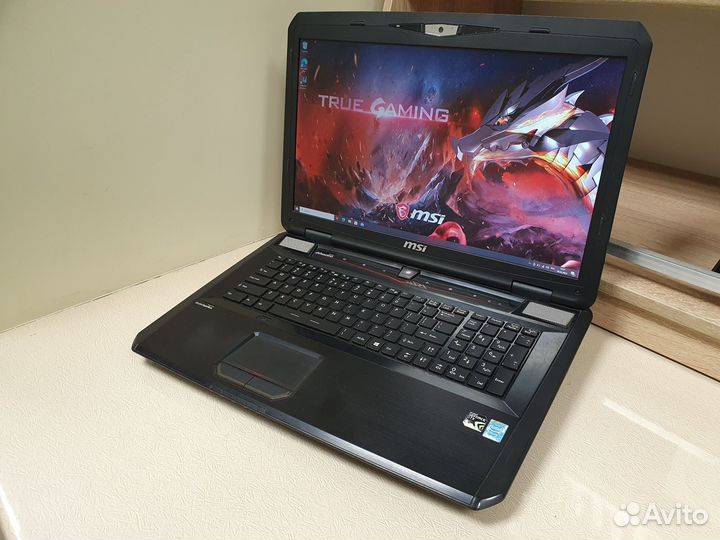 Мощный ноутбук MSI Dominator 17