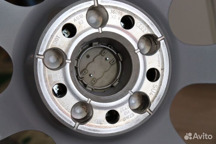 Диски кованые Audi R17 оригинал