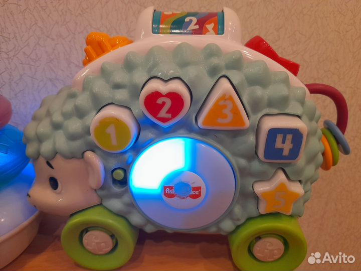 Развивающие,музыкальные игрушки fisher price