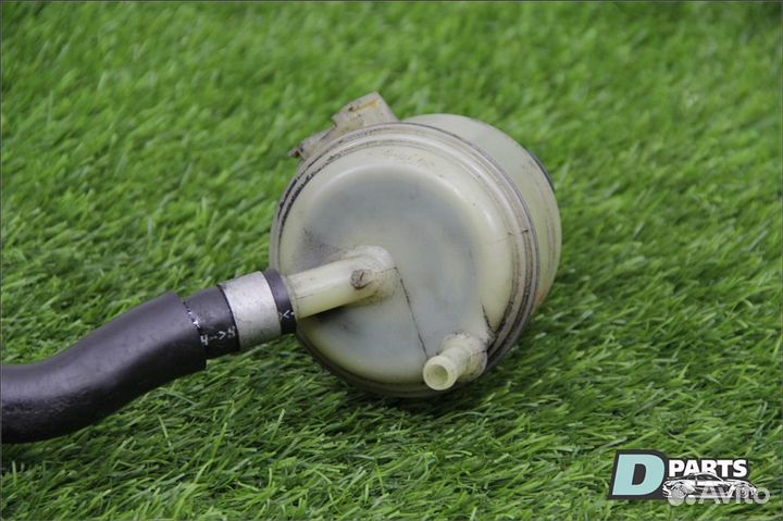 Бачок гур Nissan Skyline PV36-300760 VQ35DE 2007