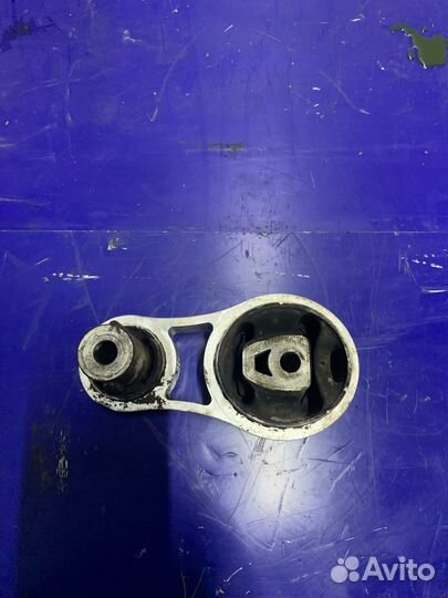 Опора двигателя задняя Ford Fusion