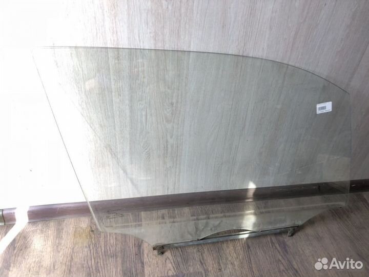 Стекло двери передней правой Daewoo Matiz