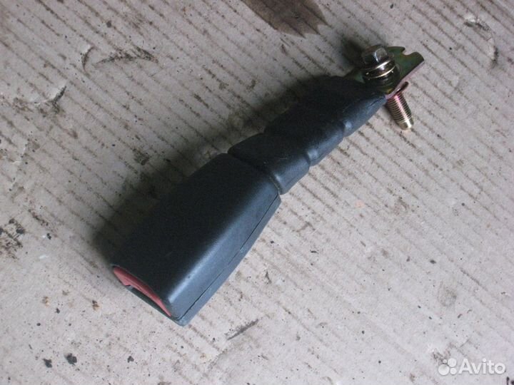 Защелка ремня безопасности правая Hyundai Getz