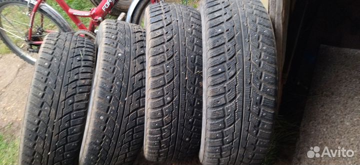 Kumho I'Zen RV Stud KC16 225/65 R17 106T