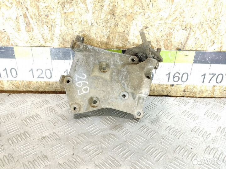 Кронштейн генератора Nissan Almera N16