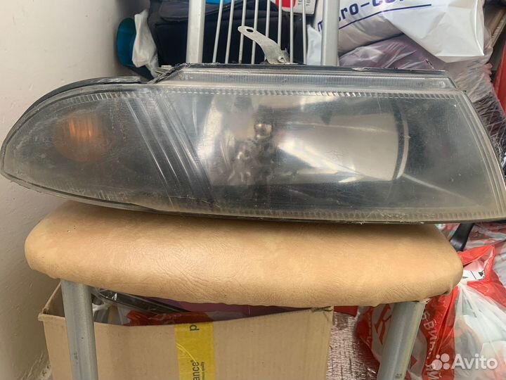 Mitsubishi Carisma фары