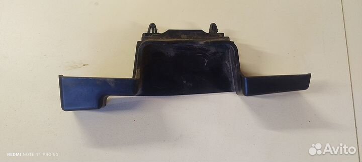 Кожух замка капота Renault Sandero 2