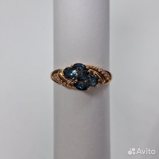 Кольцо золото 585 пробы с топазами размер 17