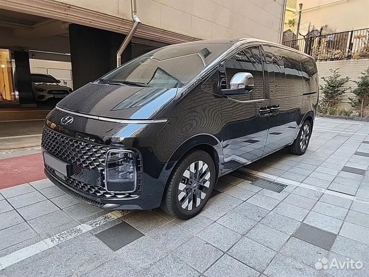 Hyundai Staria 2.2 AT, 2021, 42 581 км