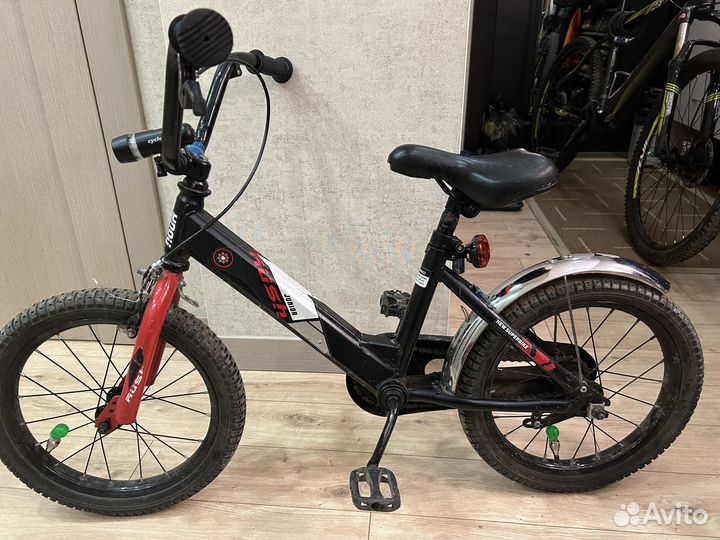 Детский велосипед 16