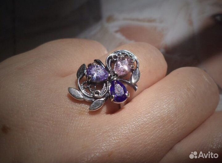 Серебряное кольцо новое
