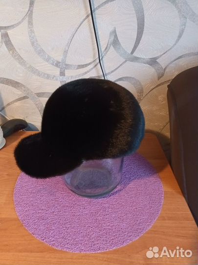 Продам норковую кепку (бейсболку)