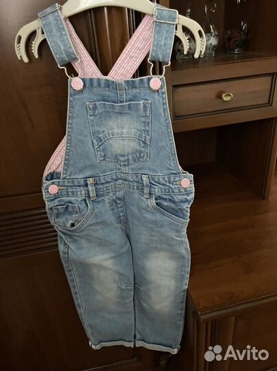 Джинсовый комбинезон на девочку 92