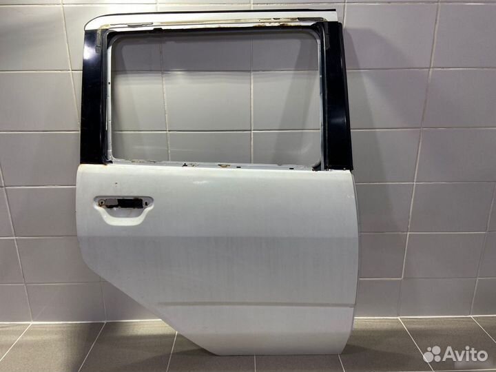 Дверь задняя правая Nissan Cube 1999 г