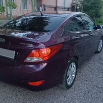 Hyundai Solaris 1.6 MT, 2012, 210 000 км, с пробегом, цена 820 000 руб.