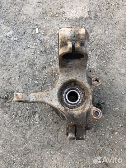 Кулак поворотный Mazda 3bk