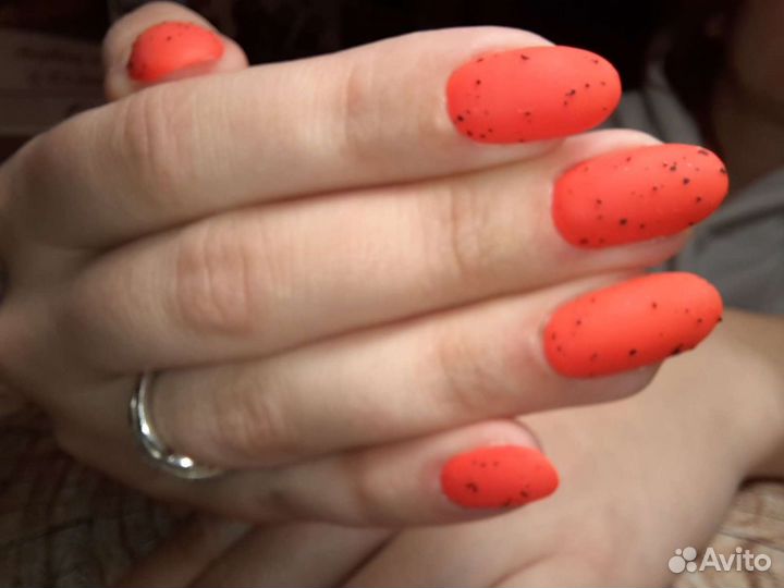 Маникюр педикюр