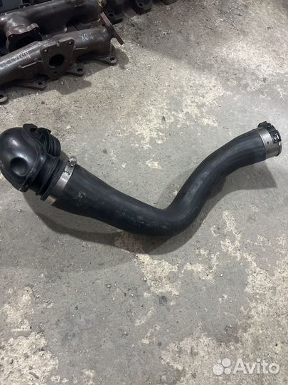 Патрубок интеркулера Opel Insignia