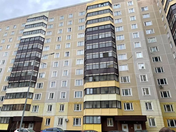 2-к. квартира, 62 м², 4/12 эт.