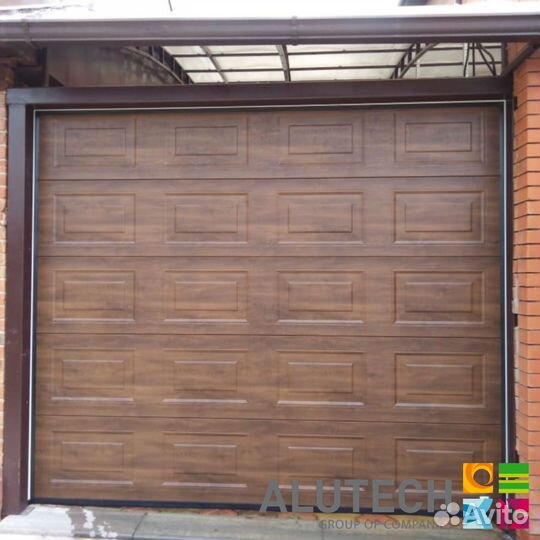 Гаражные ворота alutech