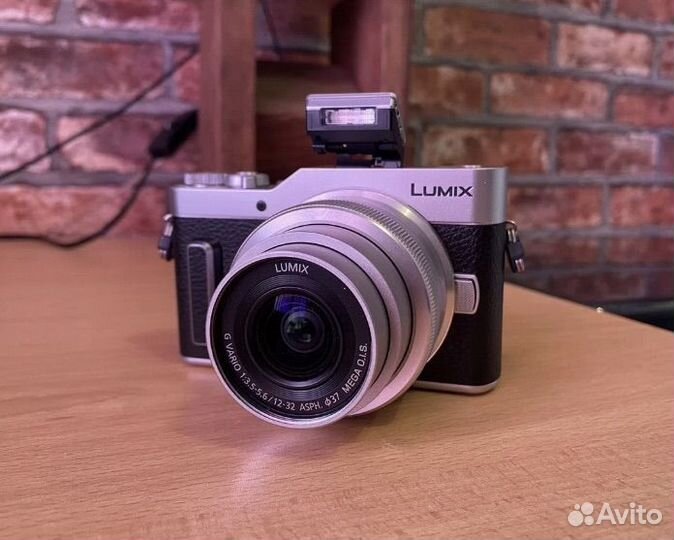 Фотоаппарат Panasonic Lumix DC-GX880