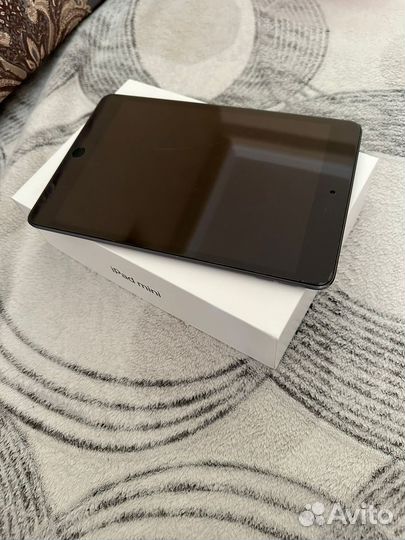 Продаю iPad mini 4 64 gb