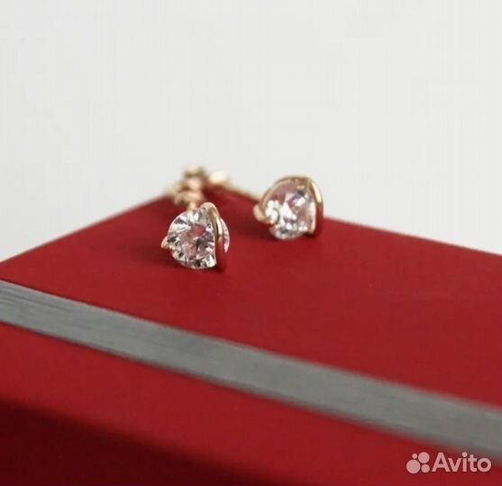 Золотые серьги 585 пробы