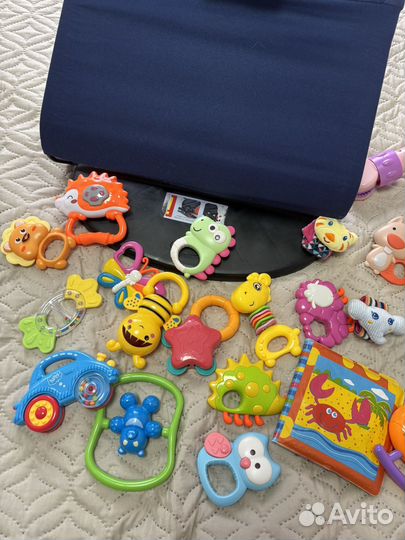 Шезлонг для новорожденных