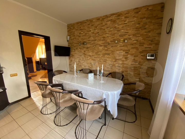 Дом 128 м² на участке 4,5 сот.