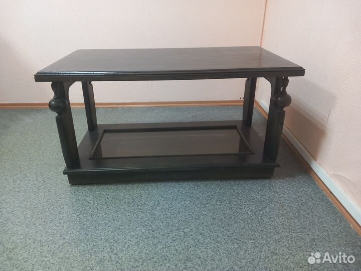 Кожаная мебель в гостиную, офис-комплект 5 предмет