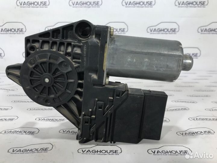 Мотор стеклоподъемника задний левый Volkswagen
