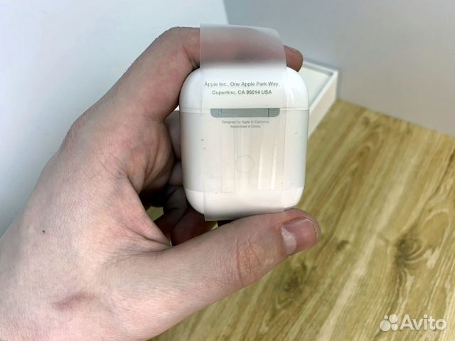 Apple AirPods 2