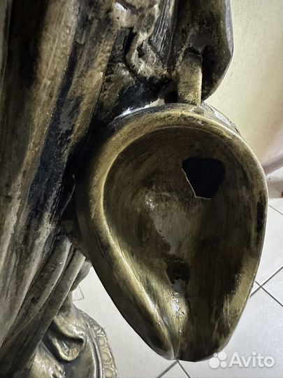 Статуя,девушка с кувшином