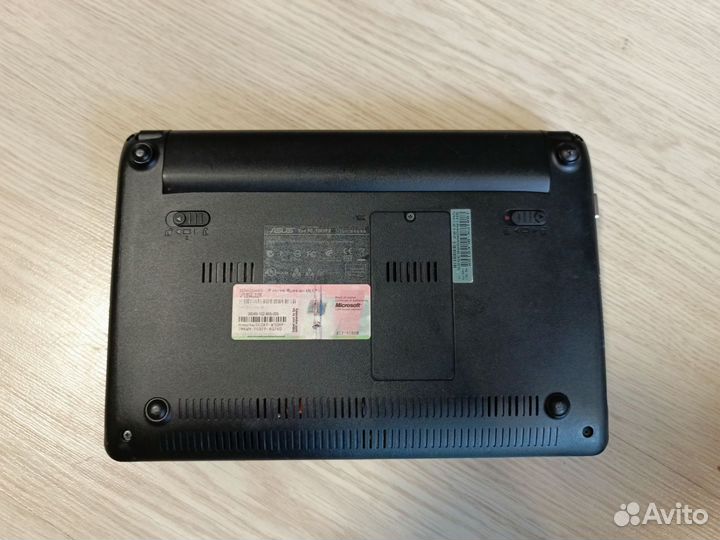 Ноутбук Asus eee1001px