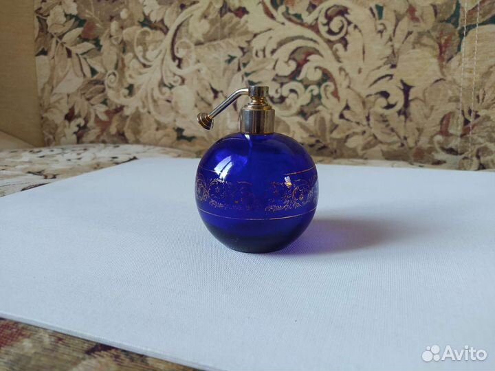 Флакон с распылителем