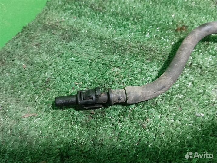 Трубка топливная Land Rover Discovery 4 2010