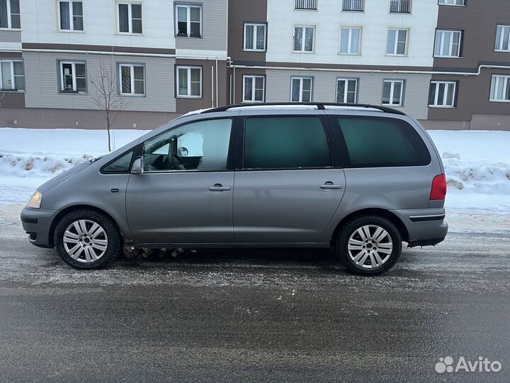 Volkswagen Sharan 1.8 AT, 2005, 328 000 км