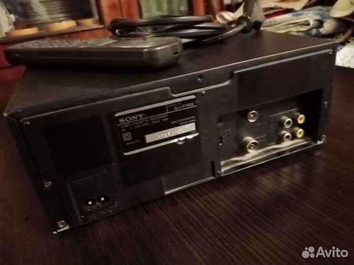 Видеомагнитофон sony