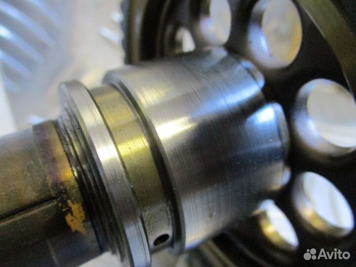 Распредвал выпускной Kia Rio 3 2012г 1.4