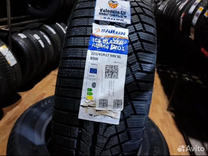 Sailun Ice Blazer Alpine EVO1 225/45 R17 94V
