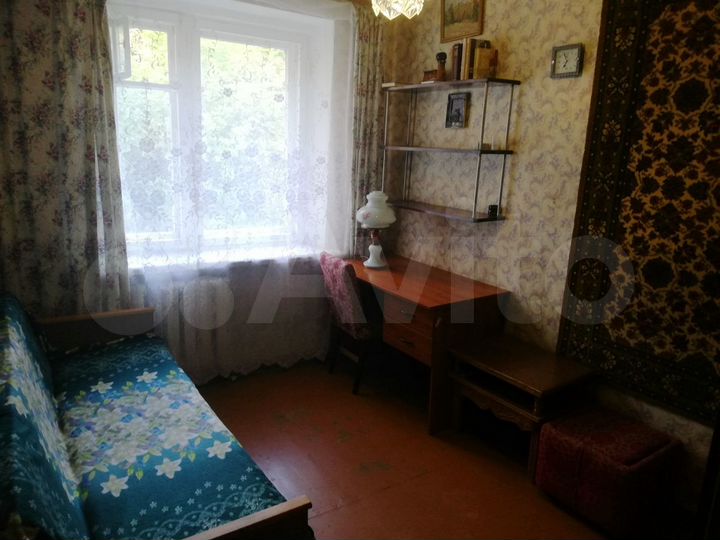 Комната 15 м² в 3-к., 4/10 эт.