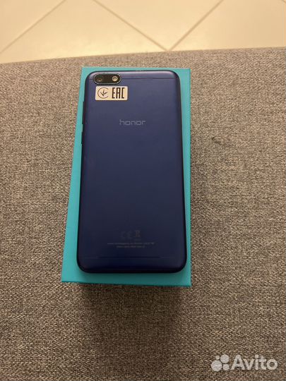 Телефон honor 7а