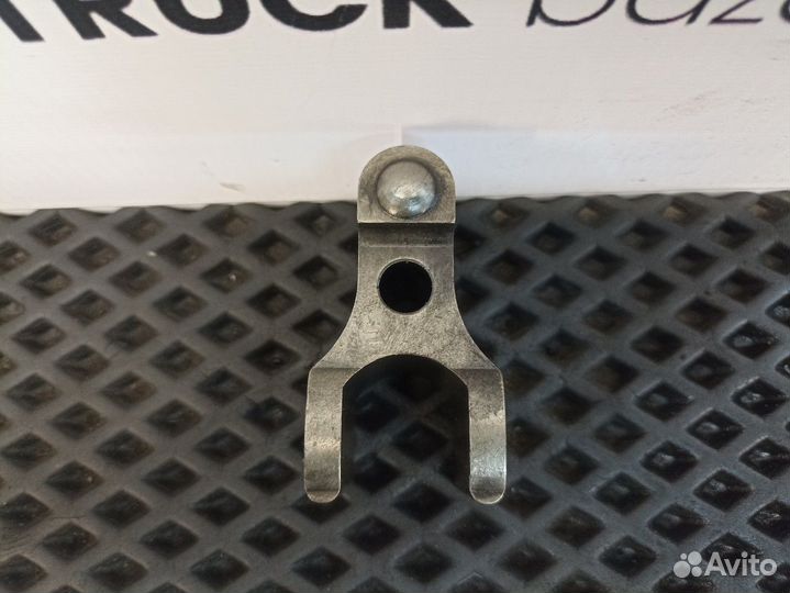 1603920 Кронштейн форсунки двигателя