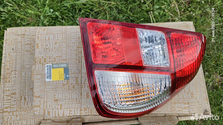 Фонарь правый 8200403982 Renault Symbol I рест 2