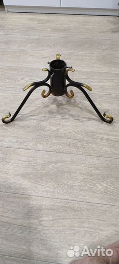 Подставка под ёлку