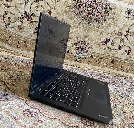 Мощный ноутбук ThinkPad X1 Carbon Gen 3