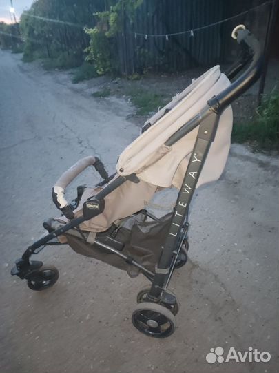 Прогулочная коляска
