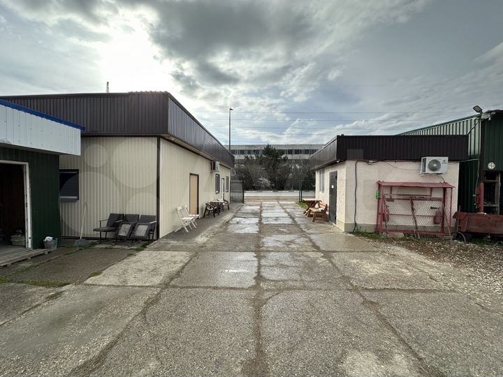 Торговая площадь, 1500 м²